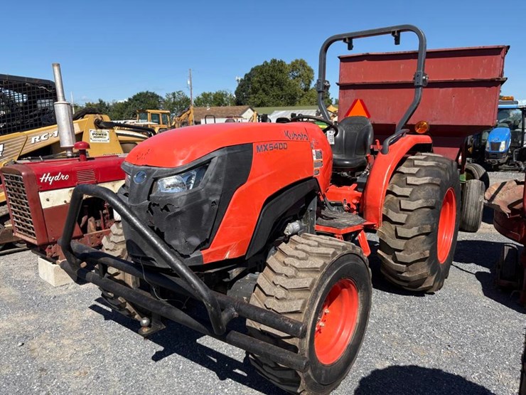 2023-kubota-mx5400-image-1