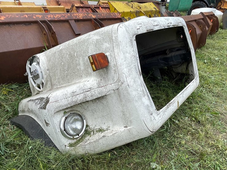 ford-9000-image-3