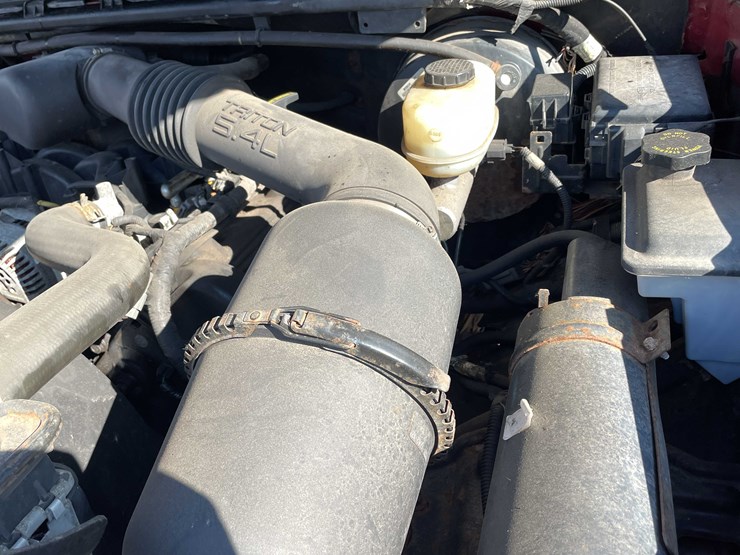 2001-ford-f250-image-26
