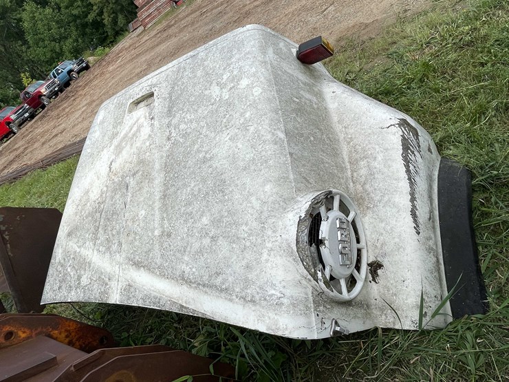 ford-9000-image-6