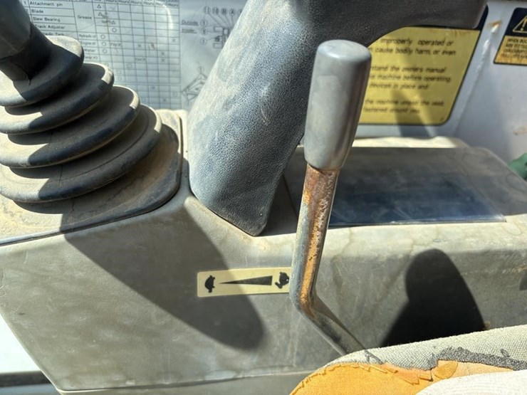 2003-takeuchi-tb135-image-32