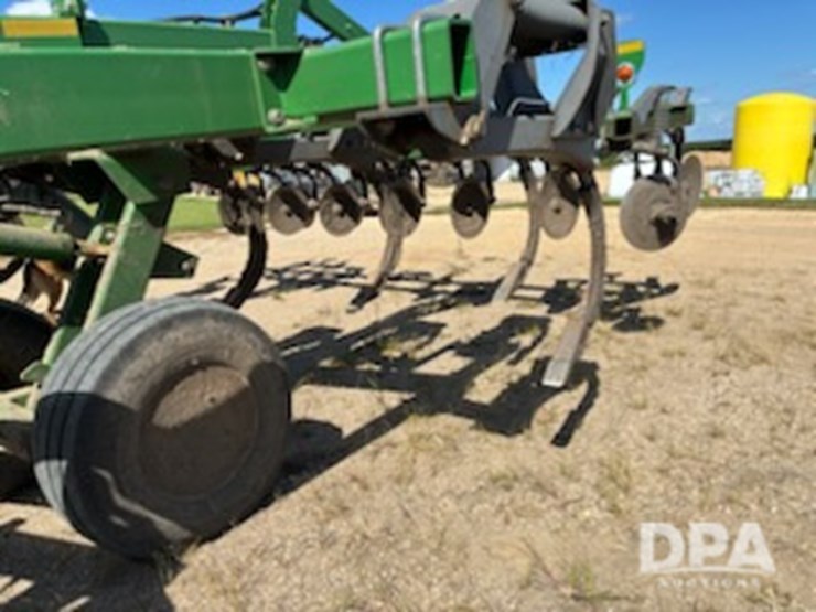 john-deere-2700-image-6