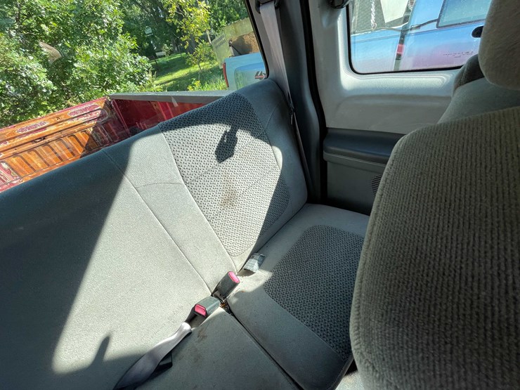 2001-ford-f250-image-24