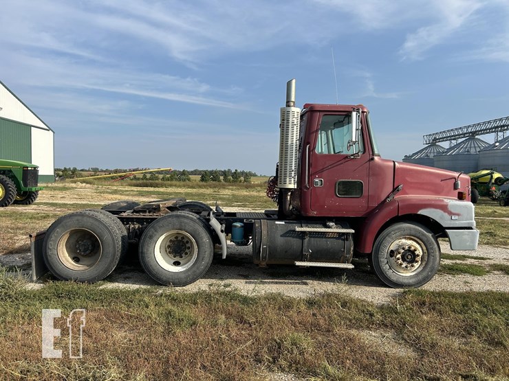 1994-white/gmc-wg64t-image-4