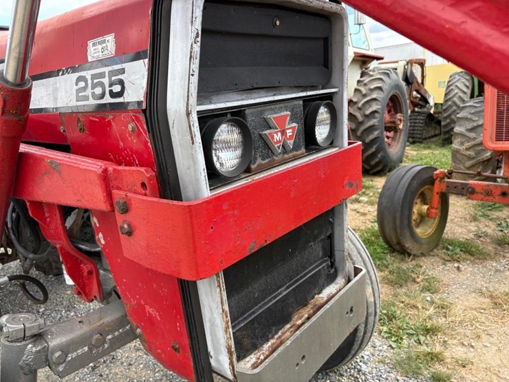 massey-ferguson-255-image-13
