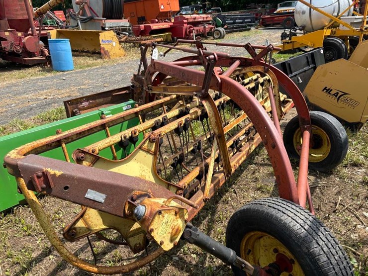new-holland-256-image-4