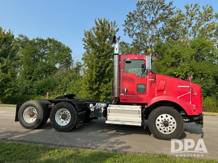 2009-kenworth-t800-image-8