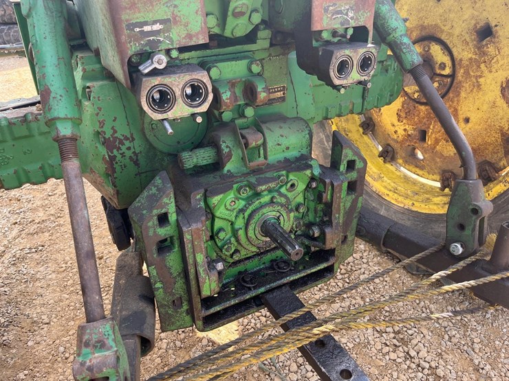 1970-john-deere-3020-image-5