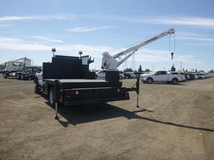 2015-ford-f550-image-13