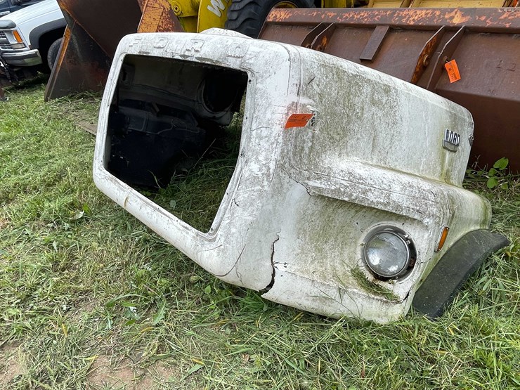 ford-9000-image-1