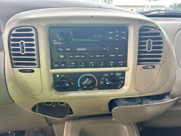 2000-ford-expedition-image-15
