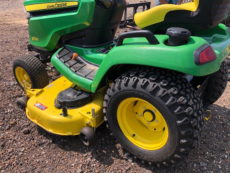 john-deere-x590-image-4