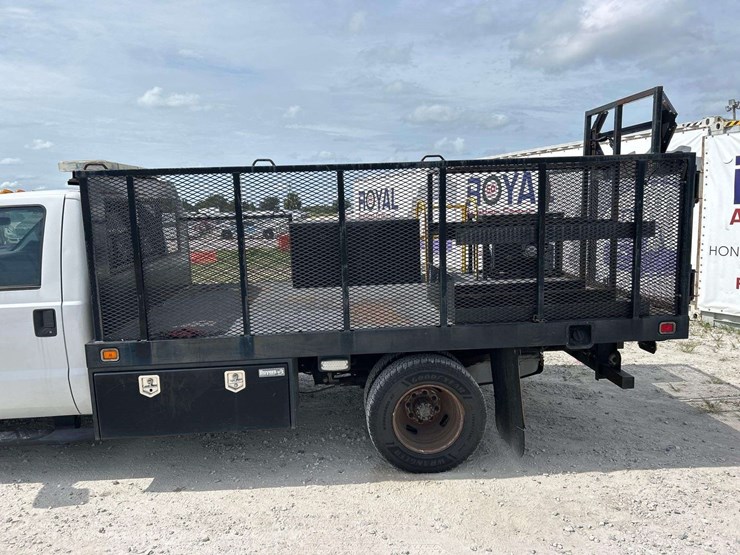 2015-utility-flatbed-image-16