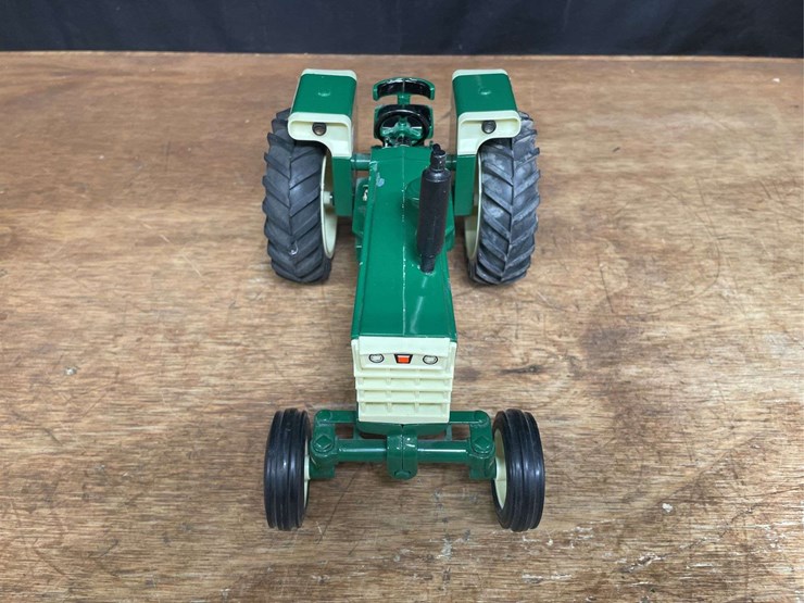 1992-oliver-1755-image-12