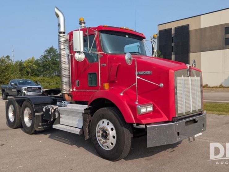 2009-kenworth-t800-image-2