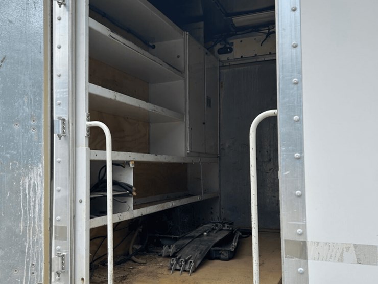 2012-international-durastar-4300-image-5