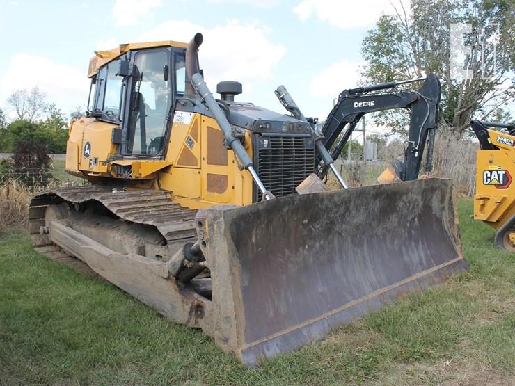 2015-deere-850k-image-9