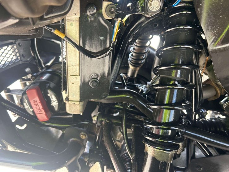 2018-suzuki-kingquad-750axi-image-10