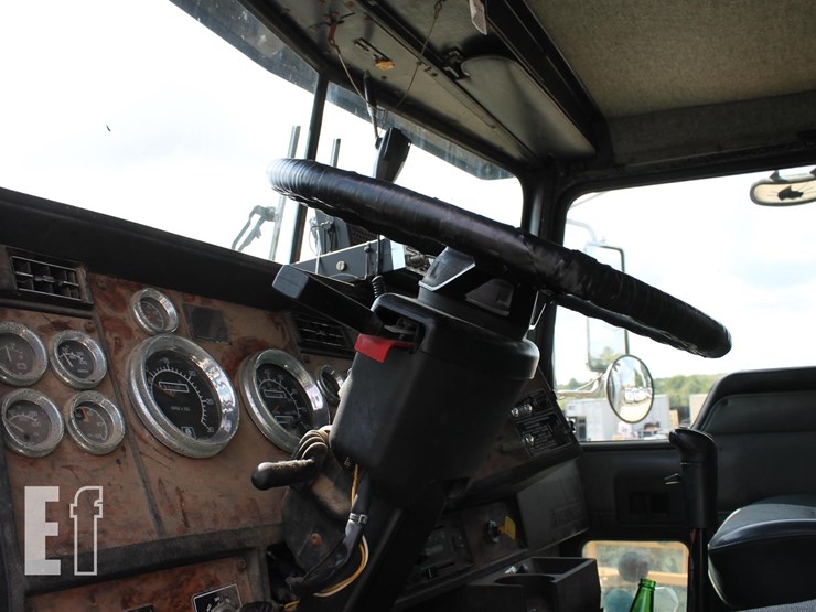 1900-kenworth-t800-image-9