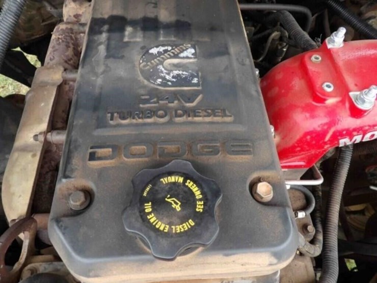2004-dodge-ram-3500-image-28