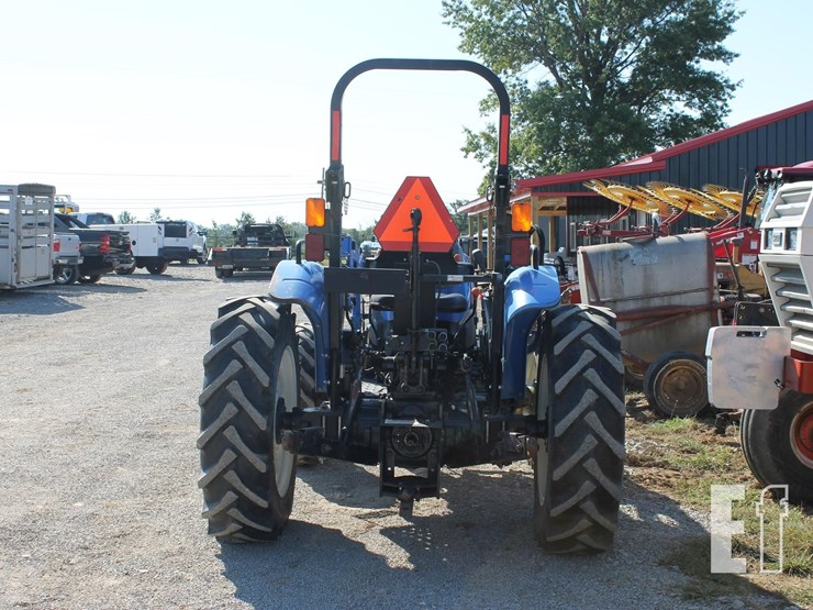 2015-new-holland-workmaster-50-image-4