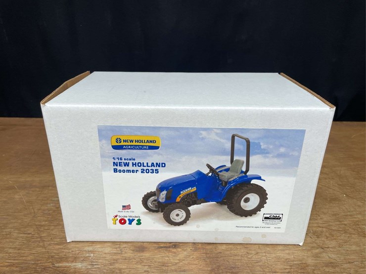 new-holland-boomer-2035-image-12
