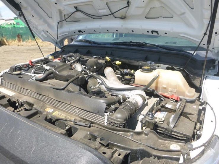 2015-ford-f550-image-24