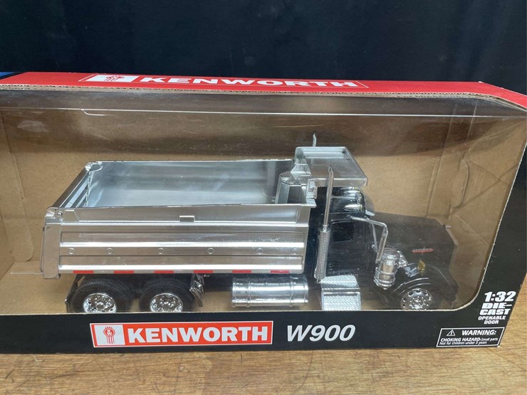 kenworth-w900-image-3
