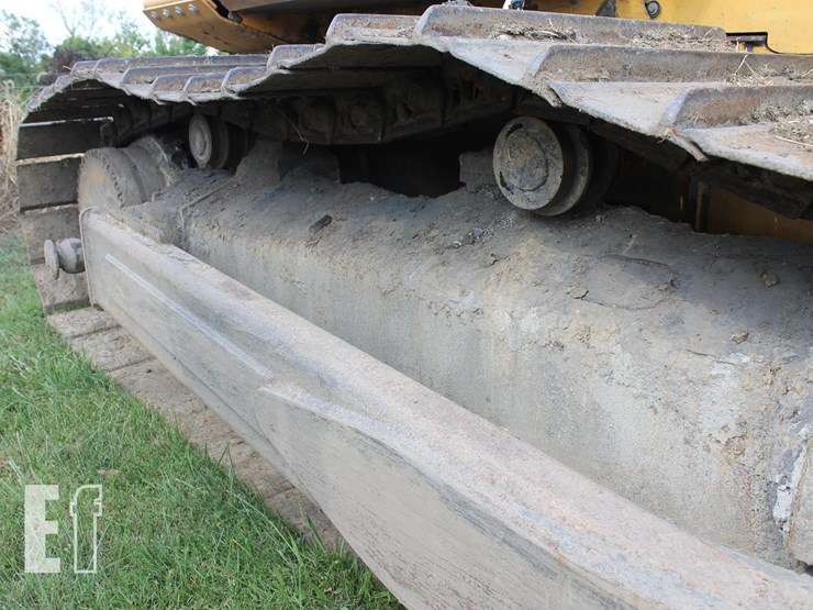 2015-deere-850k-image-8