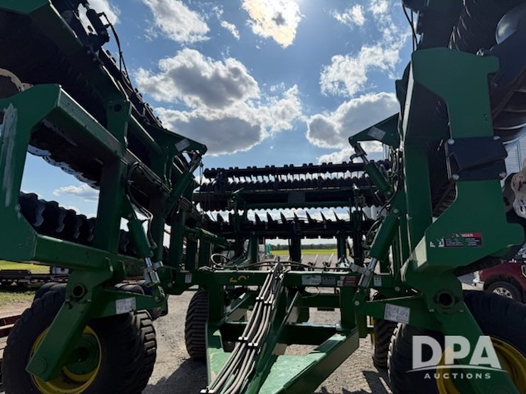 2020-john-deere-2680h-image-5