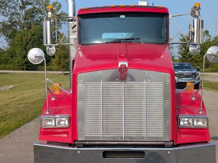 2009-kenworth-t800-image-9