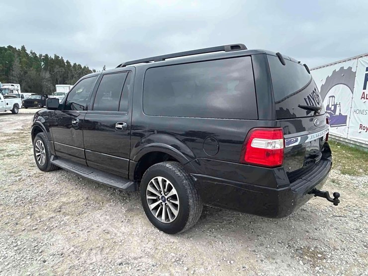 2015-ford-expedition-image-4
