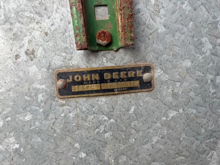 john-deere-8-image-7