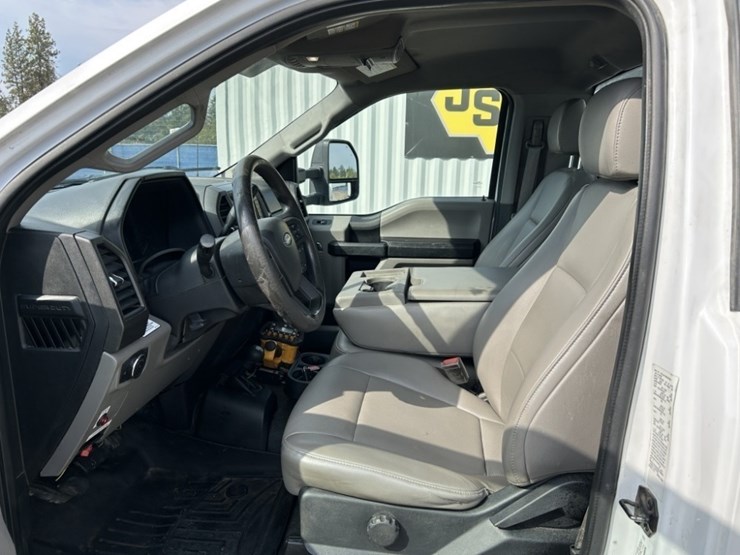 2019-ford-f550-xl-sd-image-16
