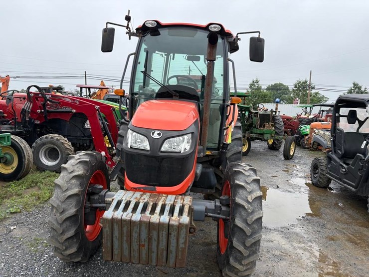 new-holland-354-image-3