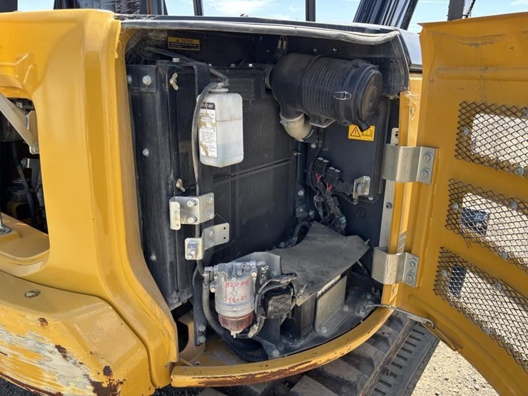2021-deere-60g-image-43