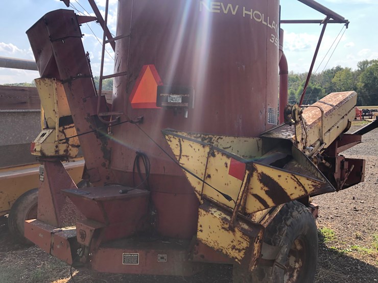 new-holland-358-image-4