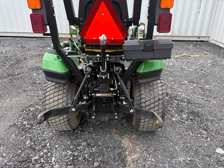 john-deere-1025r-image-9