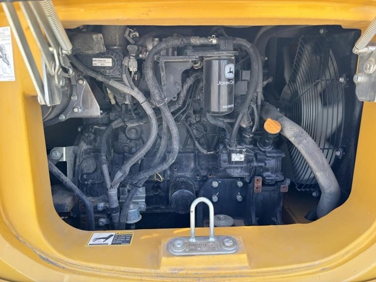 2021-deere-60g-image-48