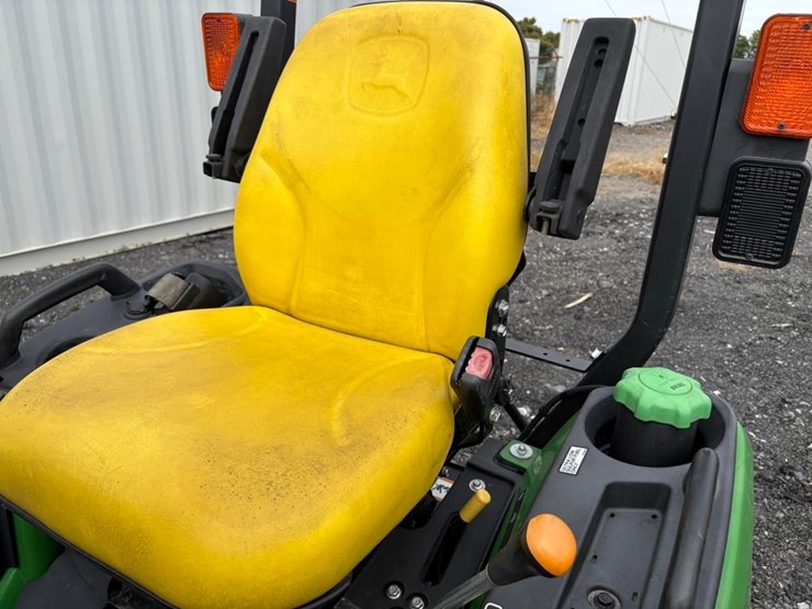 john-deere-1025r-image-19
