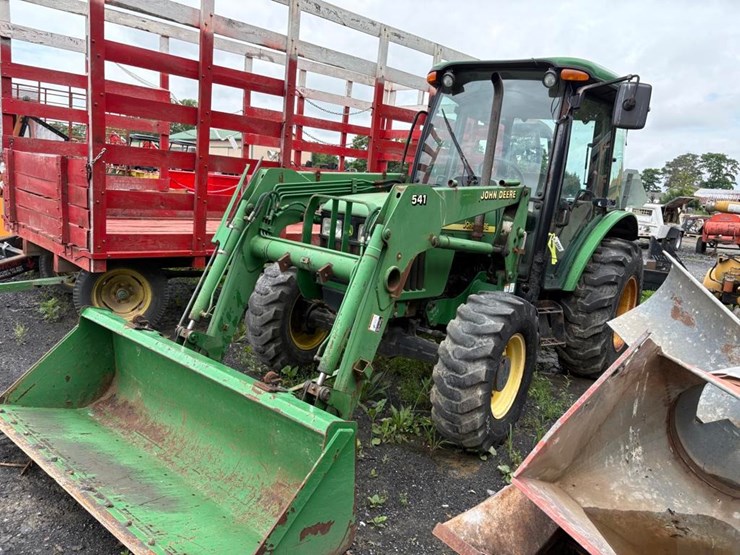 john-deere-5520-image-1