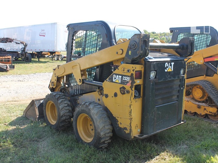 caterpillar-232d-image-4
