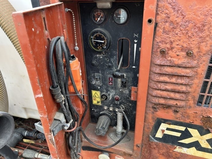 2001-ditch-witch-fx30-image-27