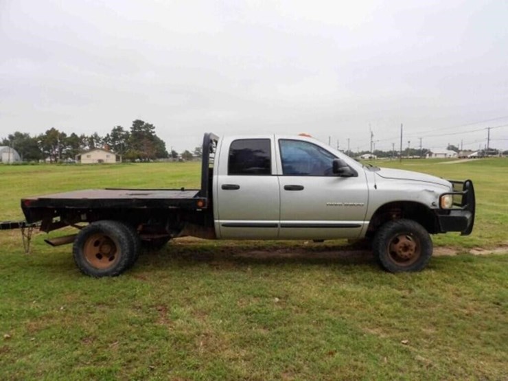 2004-dodge-ram-3500-image-4