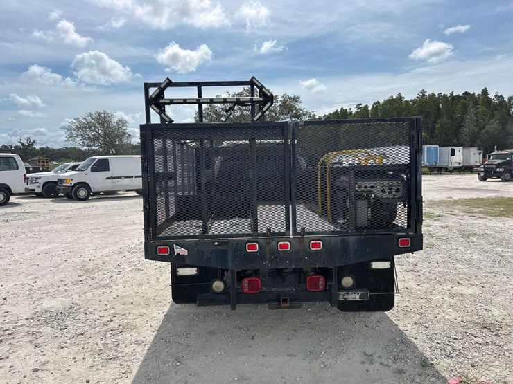 2015-utility-flatbed-image-23