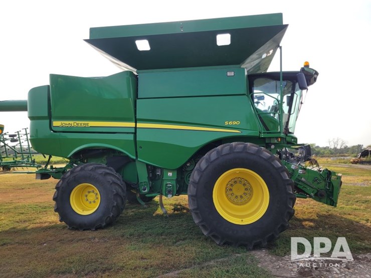 john-deere-s690-image-9