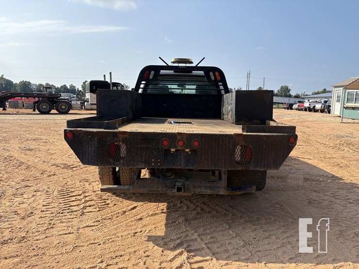 2013-gmc-sierra-3500-image-5