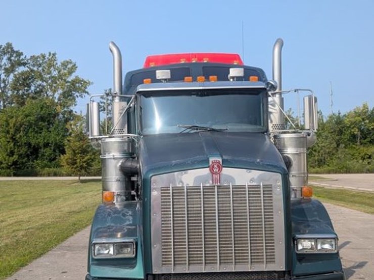 2003-kenworth-t800-image-3