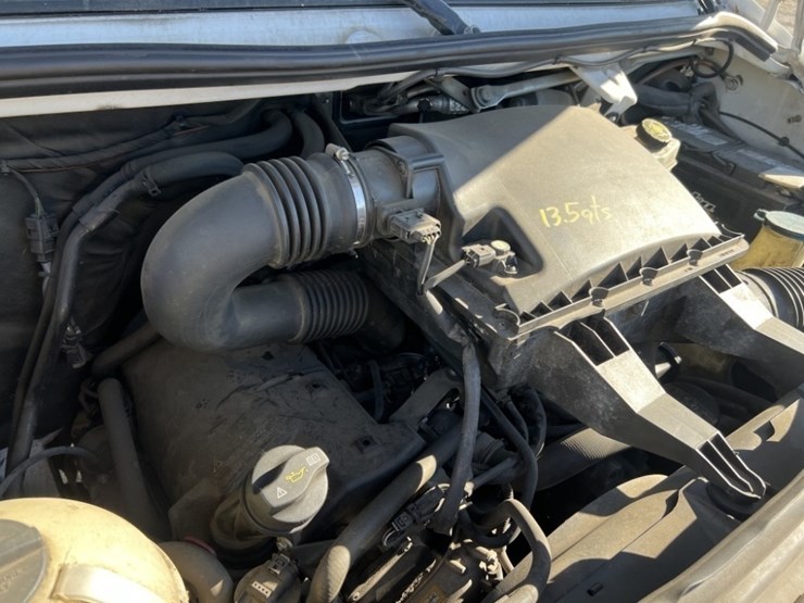 2013-freightliner-sprinter-2500-image-12