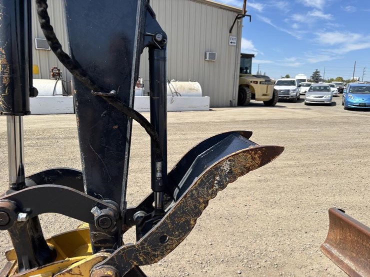 2021-deere-60g-image-16